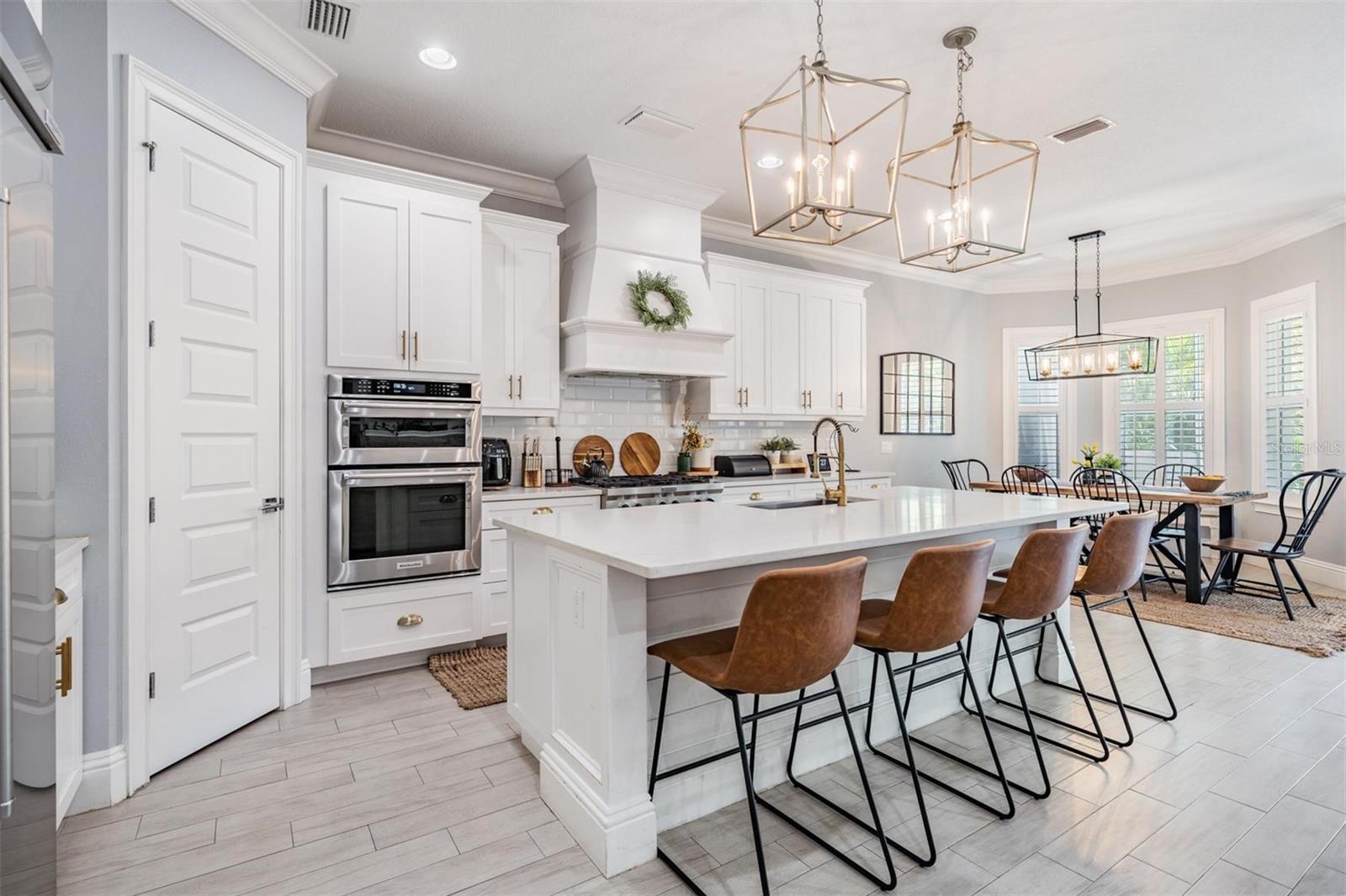 DAVIS ISLANDS PB10 PG52 TO 57 - Residential