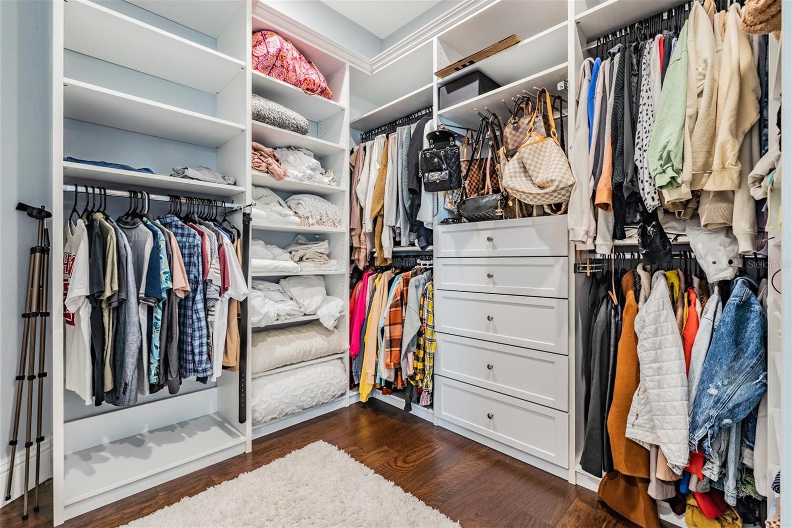 DAVIS ISLANDS PB10 PG52 TO 57 - Residential