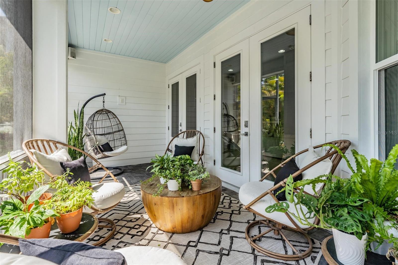 DAVIS ISLANDS PB10 PG52 TO 57 - Residential