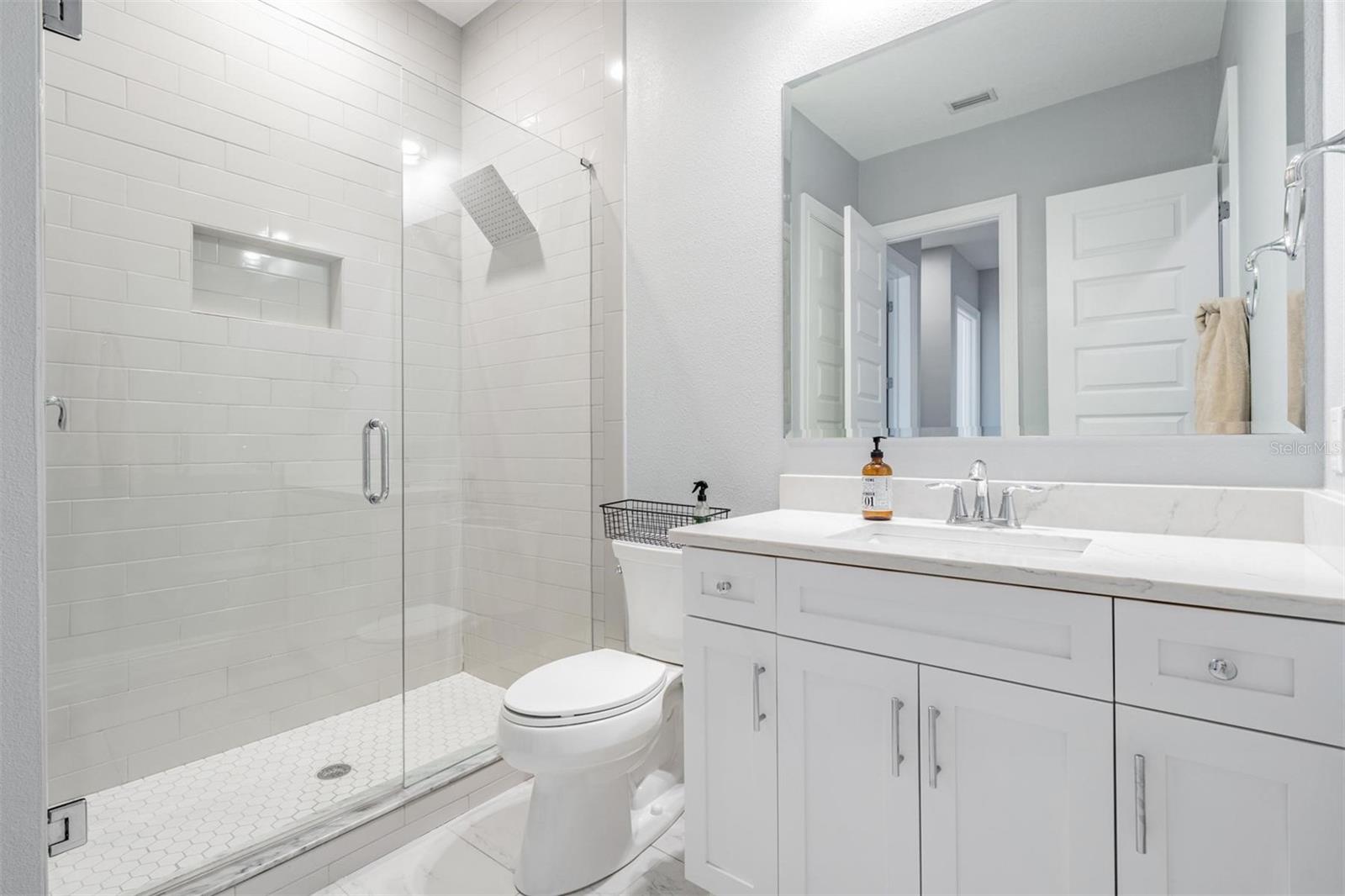 DAVIS ISLANDS PB10 PG52 TO 57 - Residential