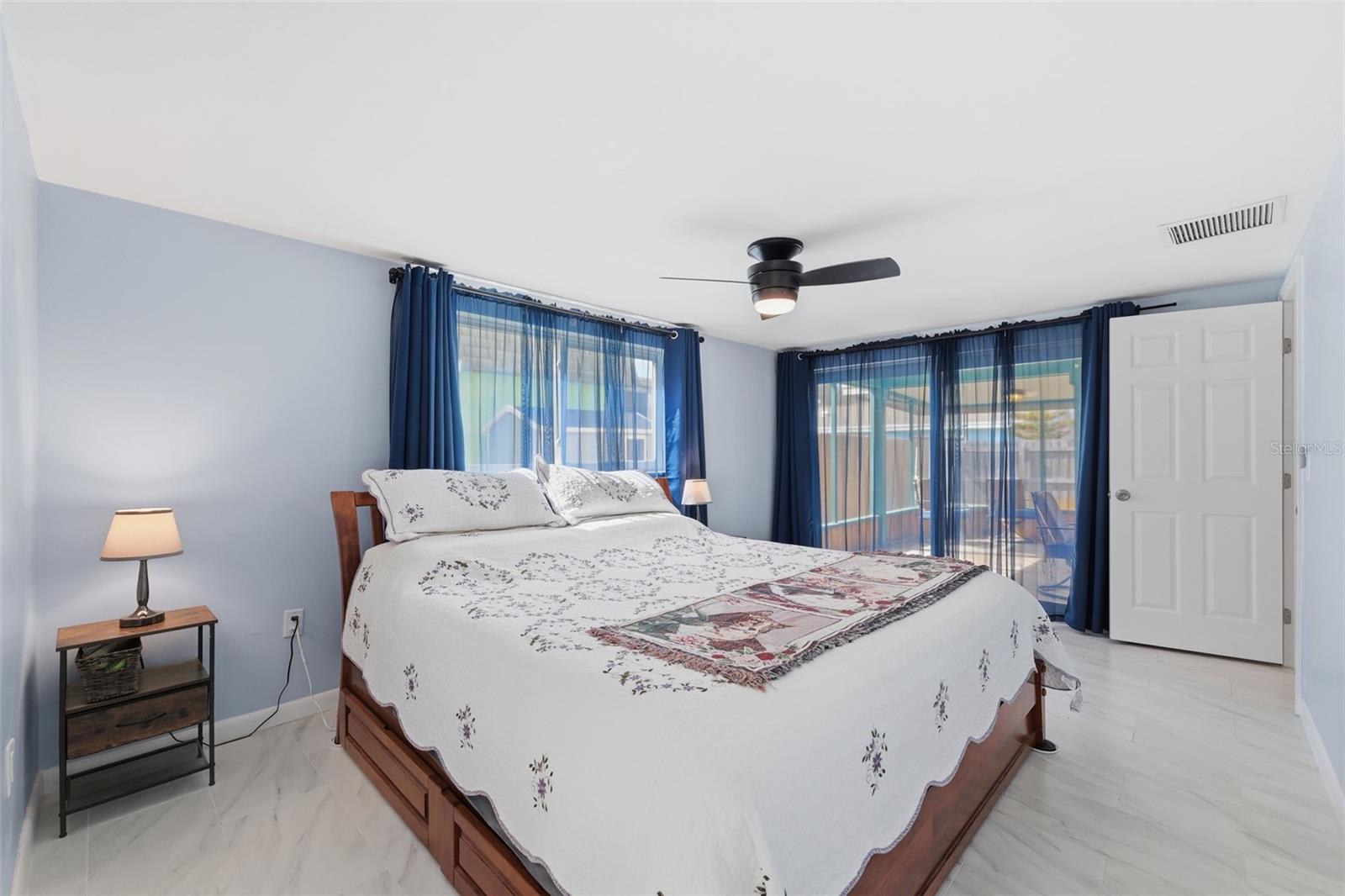 BEACON SQUARE - Residential