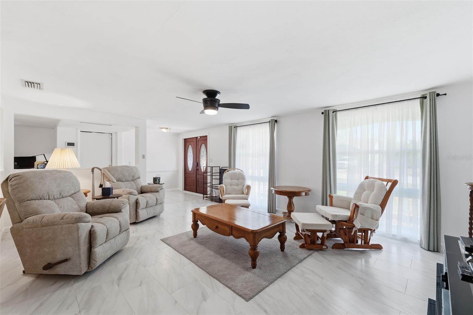 BEACON SQUARE - Residential