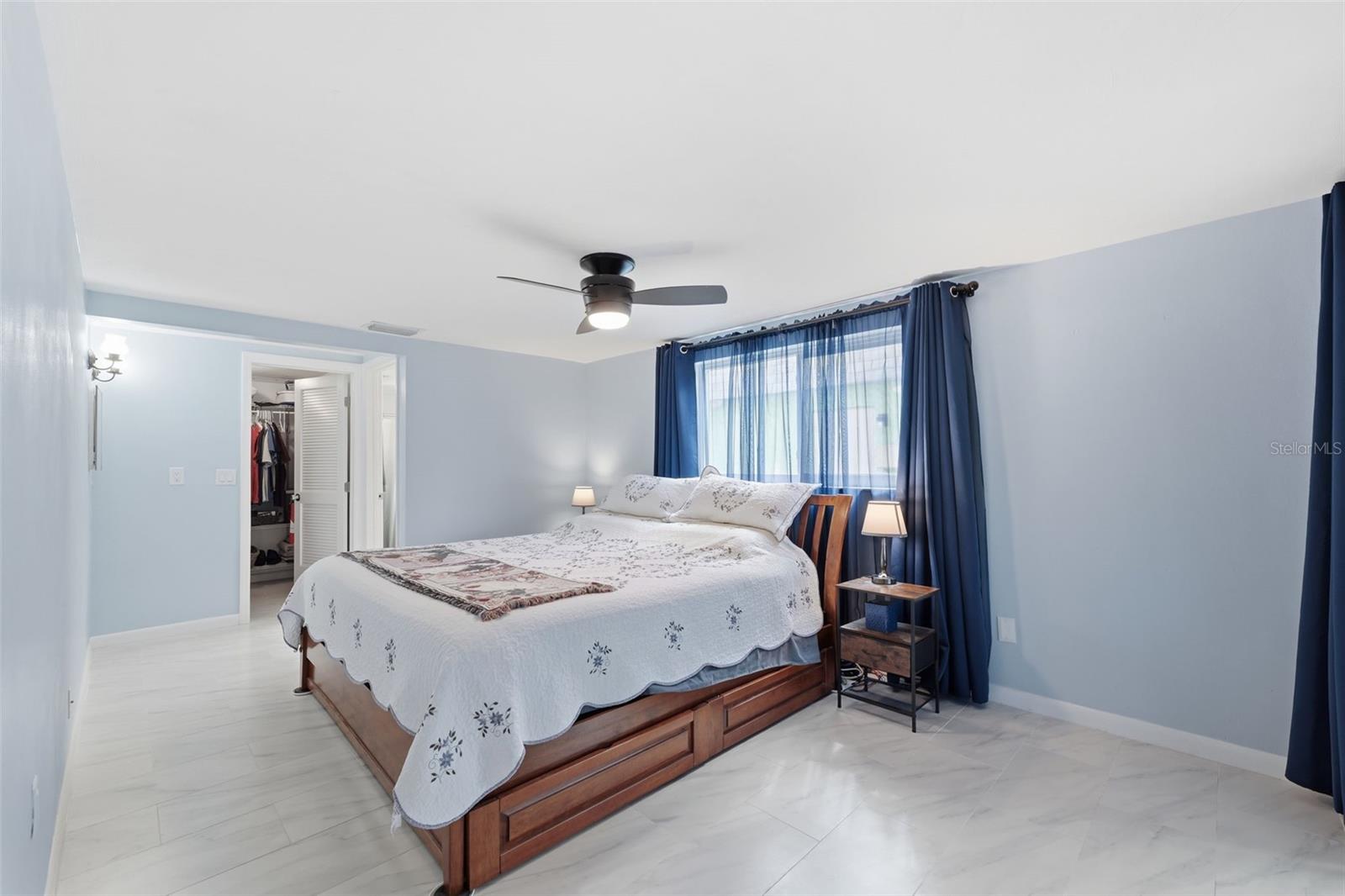 BEACON SQUARE - Residential