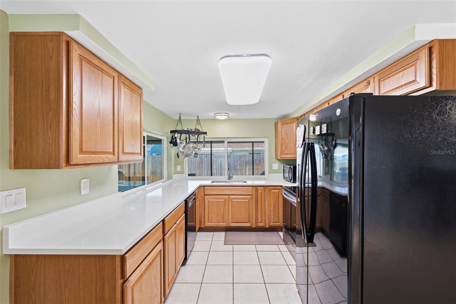 BEACON SQUARE - Residential