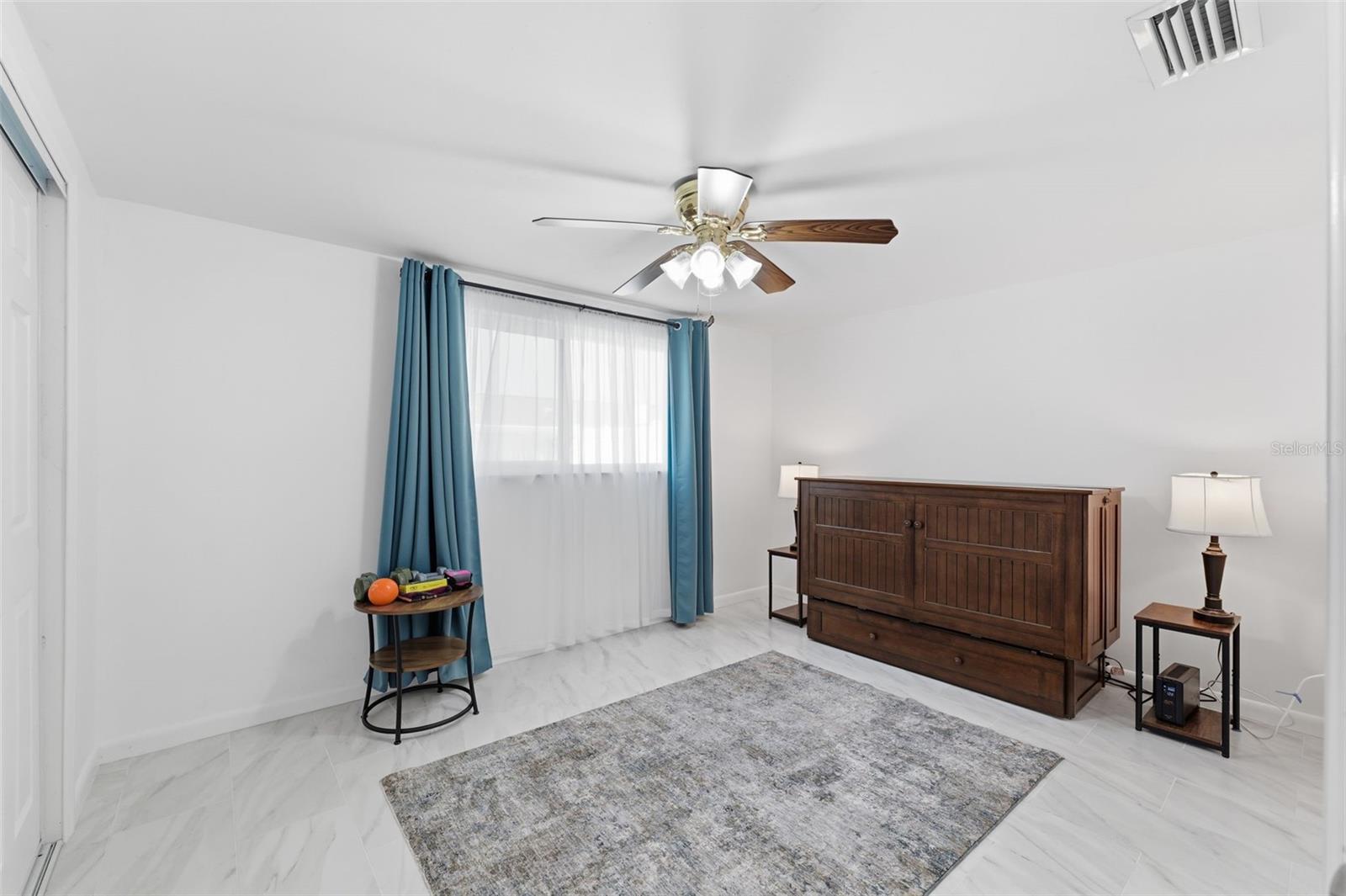 BEACON SQUARE - Residential