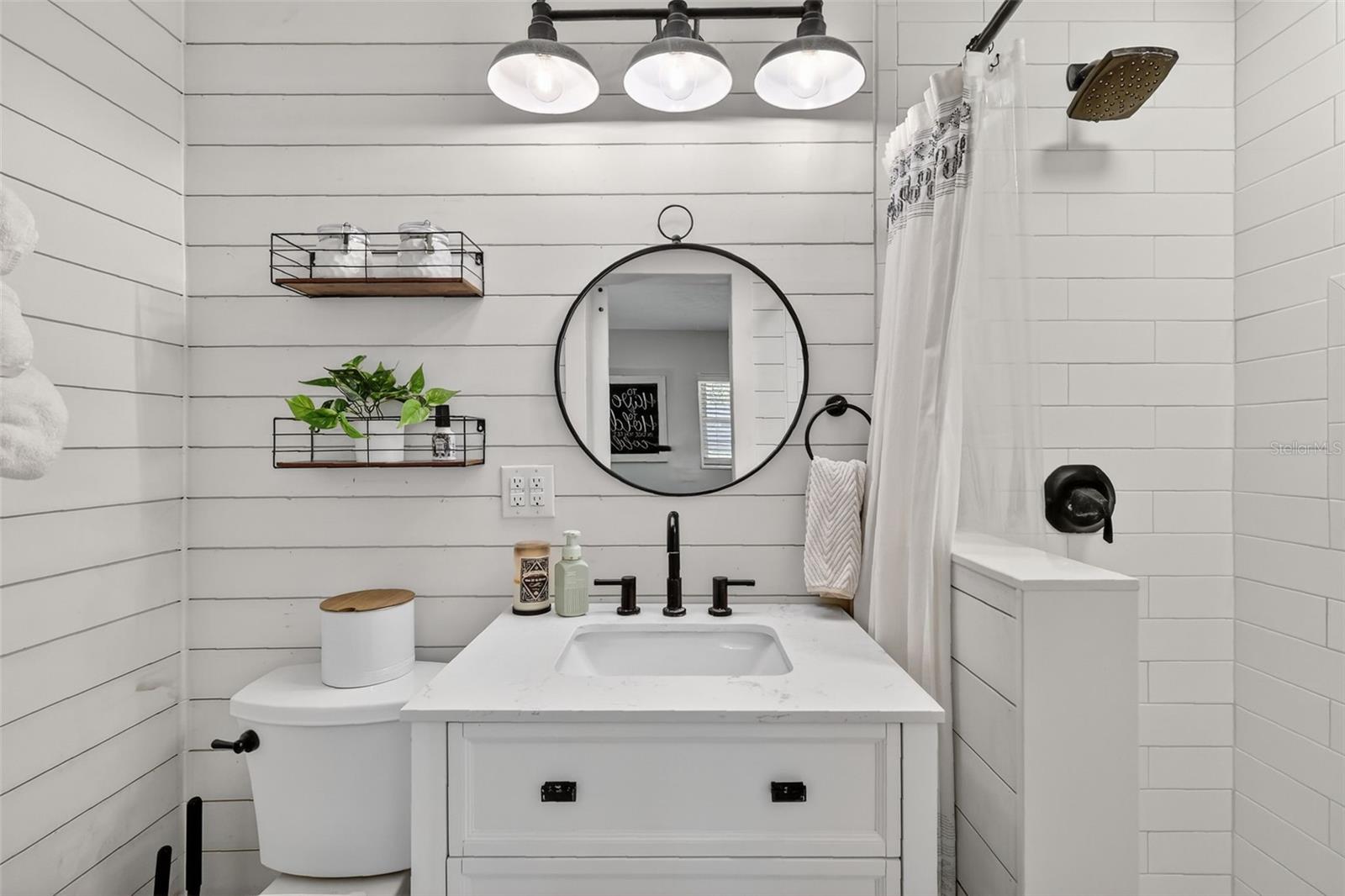 WHISPERING PINES - Residential