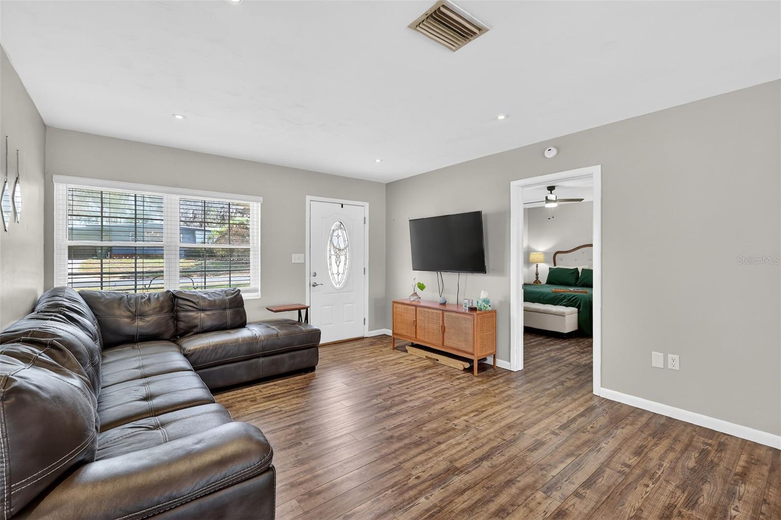 WHISPERING PINES - Residential