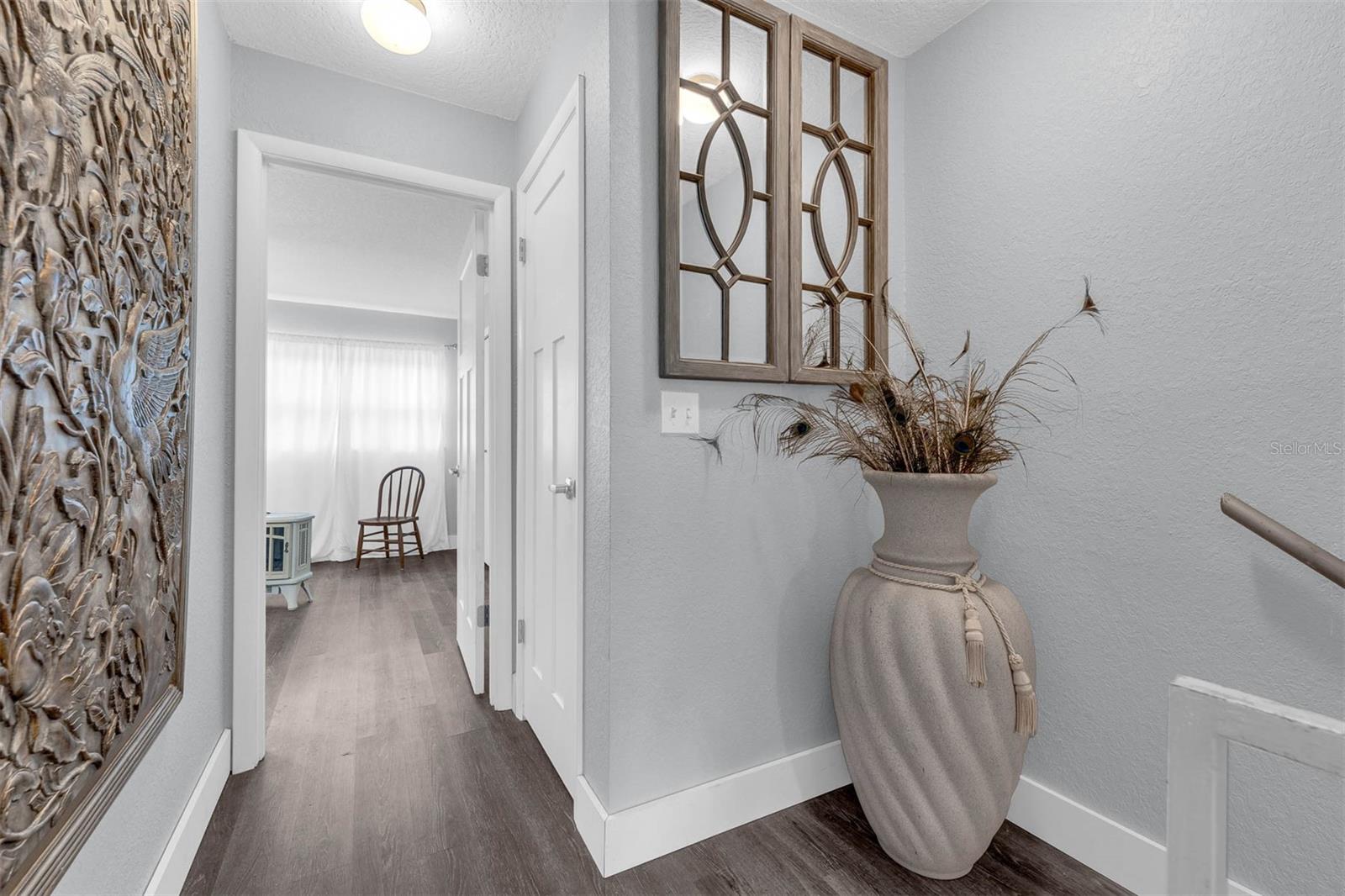 PARK LAKE GROVE CONDO PH B - Residential