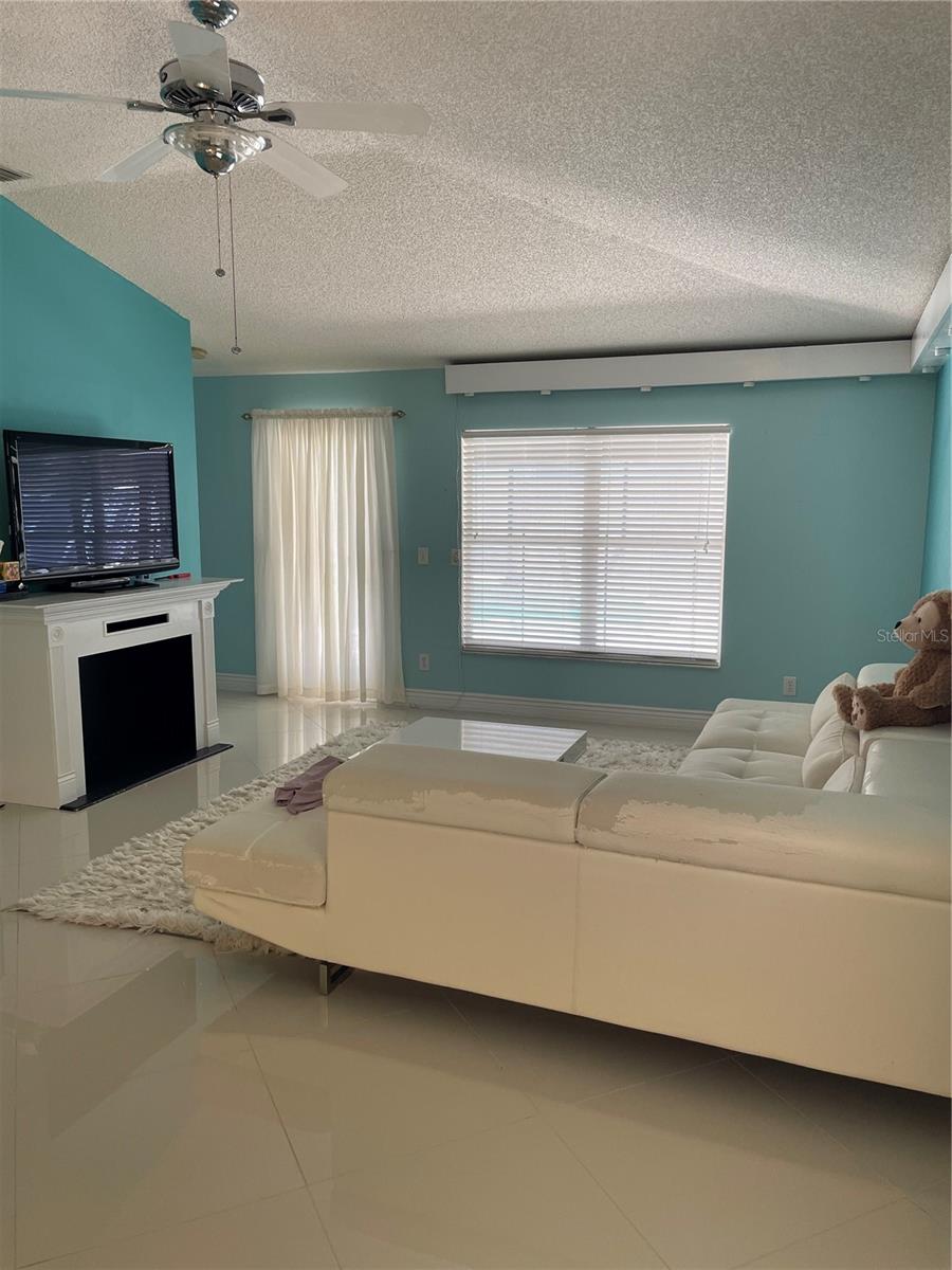 TRAILSIDE STATION REPLAT 44/23 - Residential