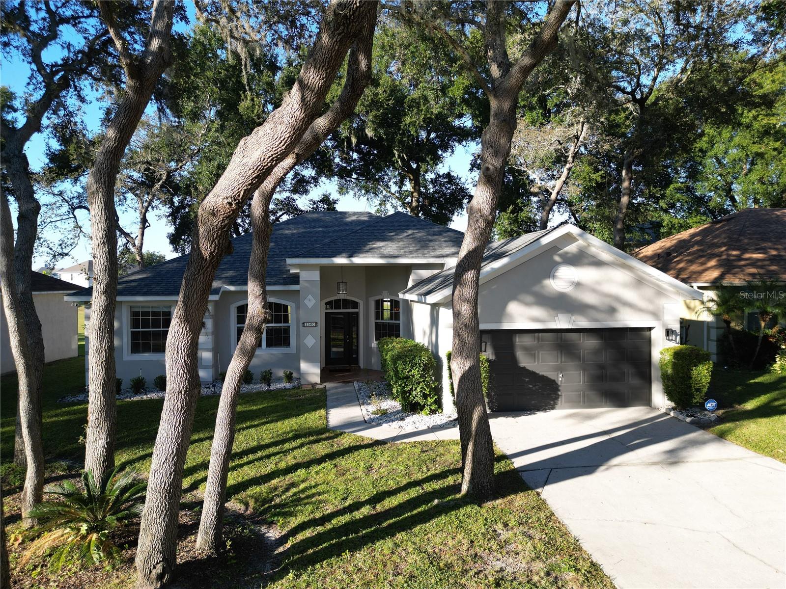 PRAIRIE LAKE VILLAGE PH 01 - Residential Lease