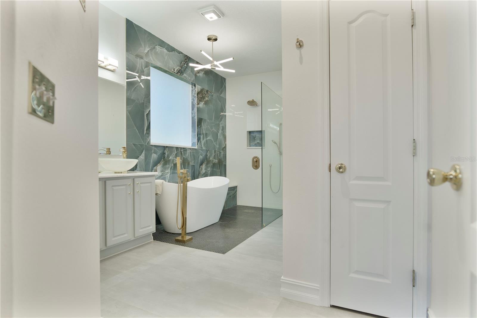 PRAIRIE LAKE VILLAGE PH 01 - Residential Lease