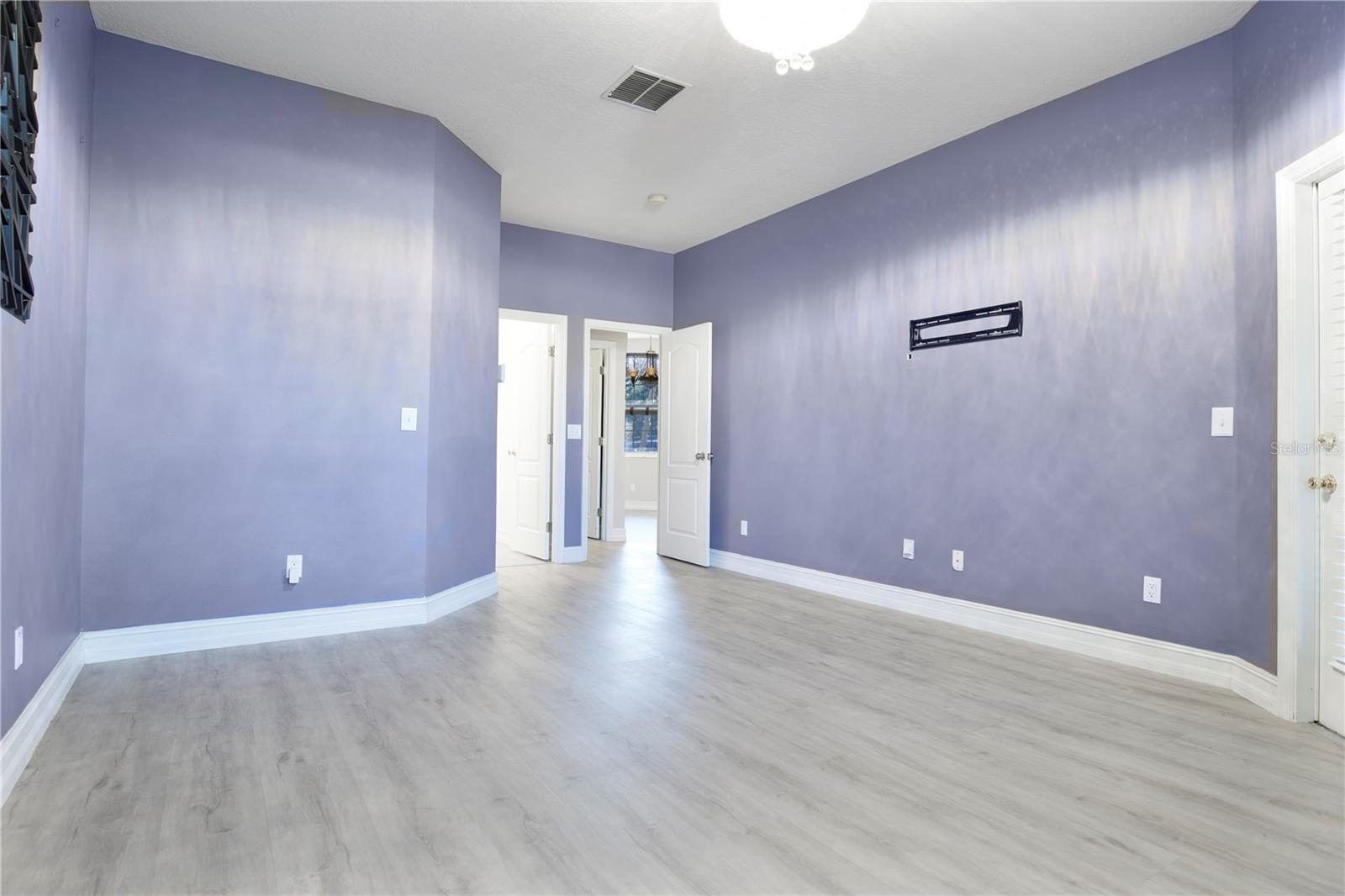 PRAIRIE LAKE VILLAGE PH 01 - Residential Lease