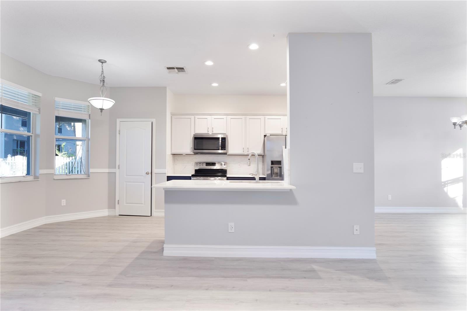 PRAIRIE LAKE VILLAGE PH 01 - Residential Lease