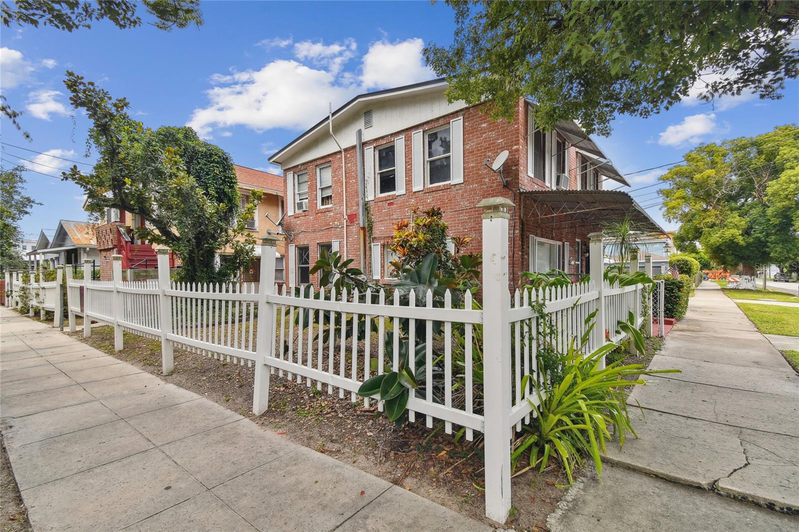 MUNRO & MC INTOSHS ADD - Residential Income