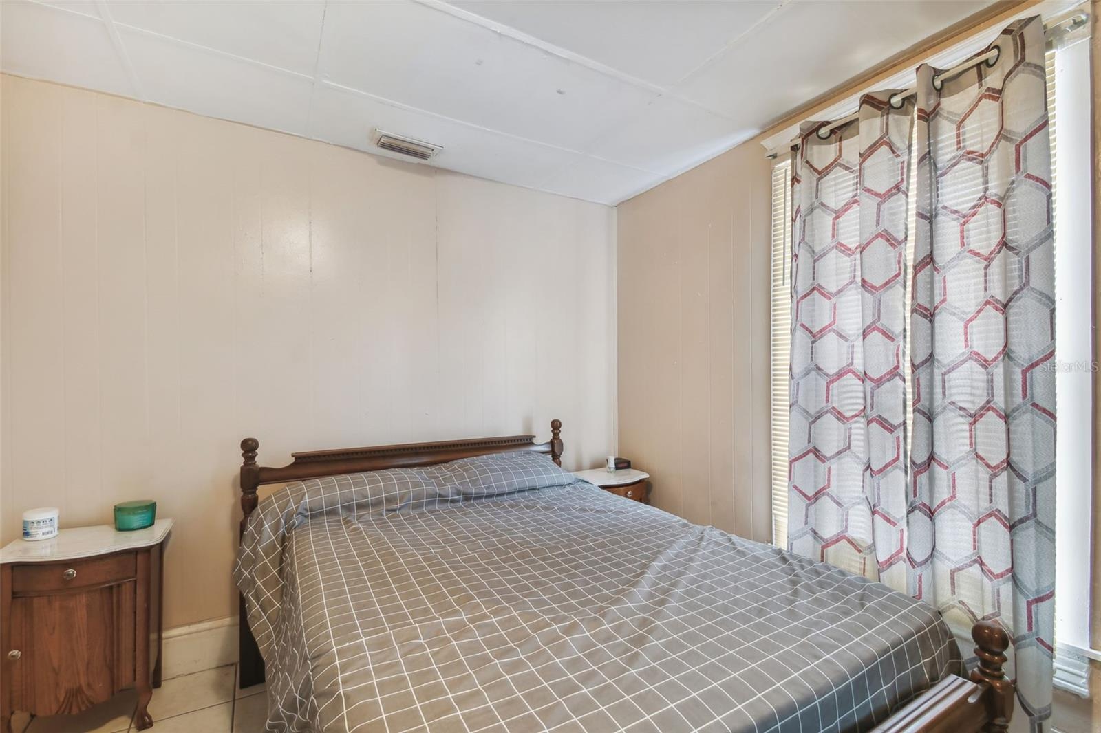 MUNRO & MC INTOSHS ADD - Residential Income