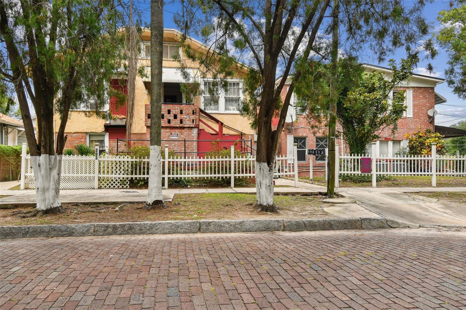 MUNRO & MC INTOSHS ADD - Residential Income