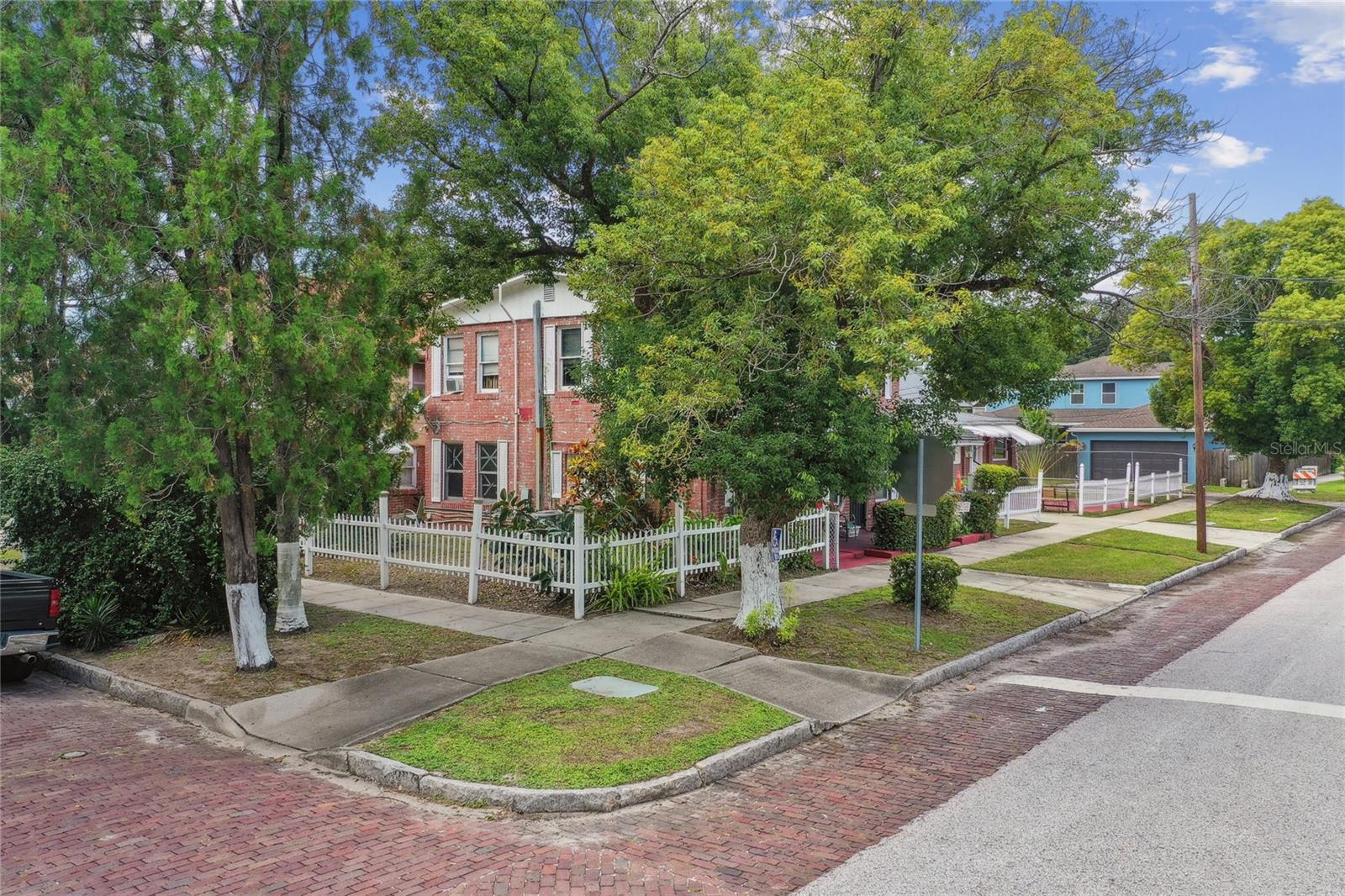 MUNRO & MC INTOSHS ADD - Residential Income