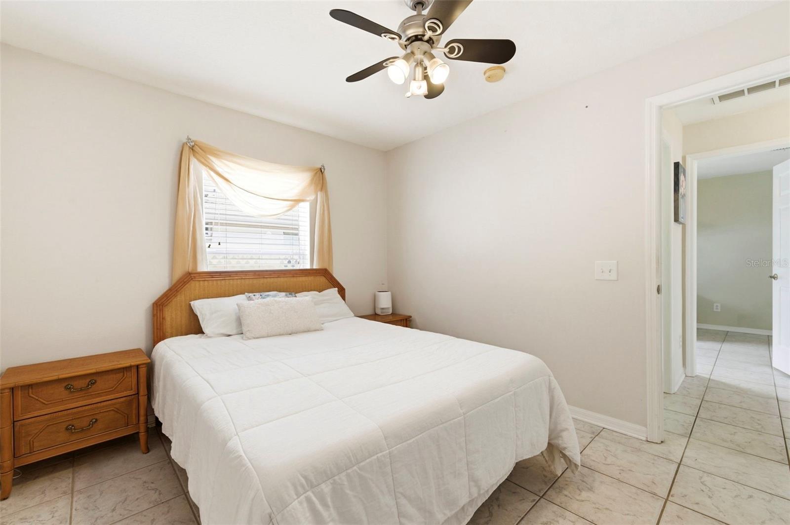 THOUSAND OAKS MULTI-FAMILY - Residential