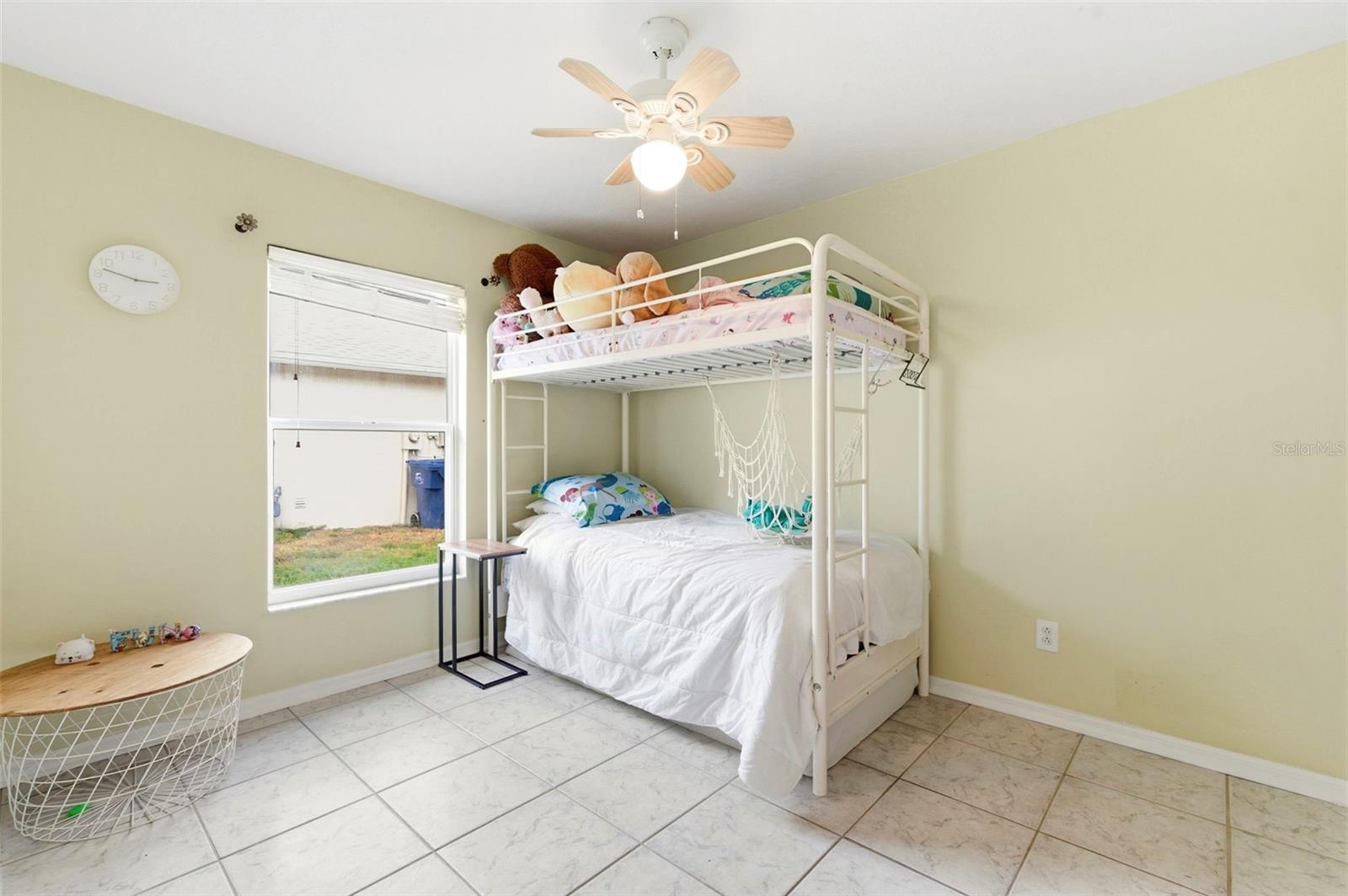 THOUSAND OAKS MULTI-FAMILY - Residential