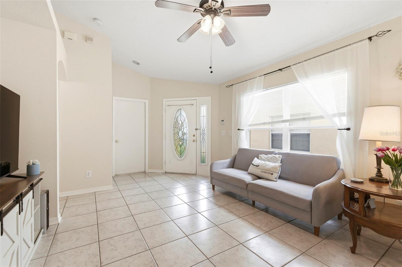 THOUSAND OAKS MULTI-FAMILY - Residential