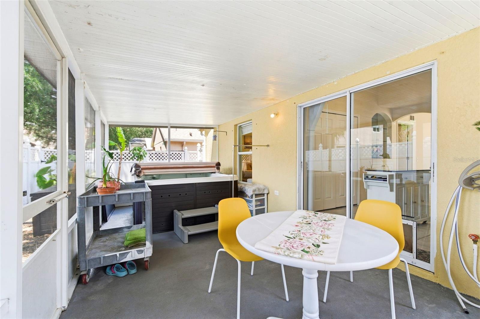 THOUSAND OAKS MULTI-FAMILY - Residential