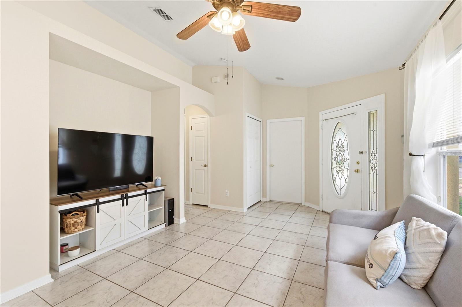 THOUSAND OAKS MULTI-FAMILY - Residential