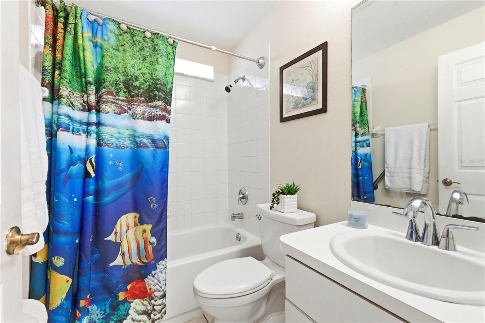 THOUSAND OAKS MULTI-FAMILY - Residential