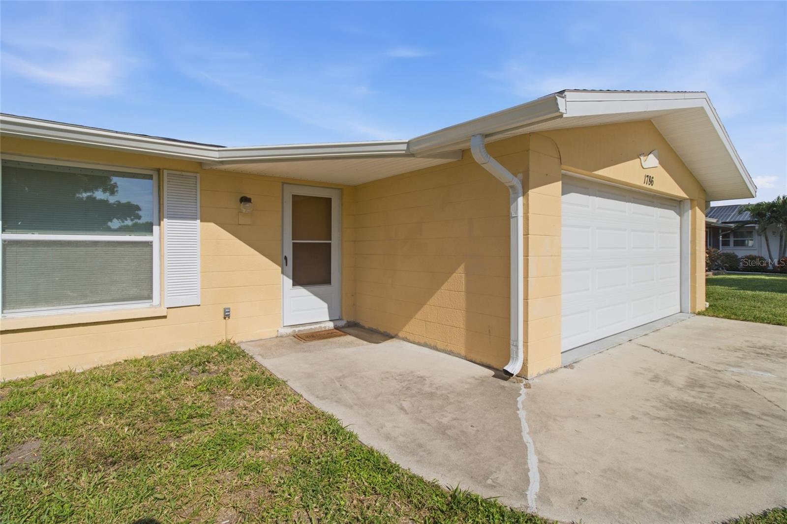 1786 COCONUT DRIVE