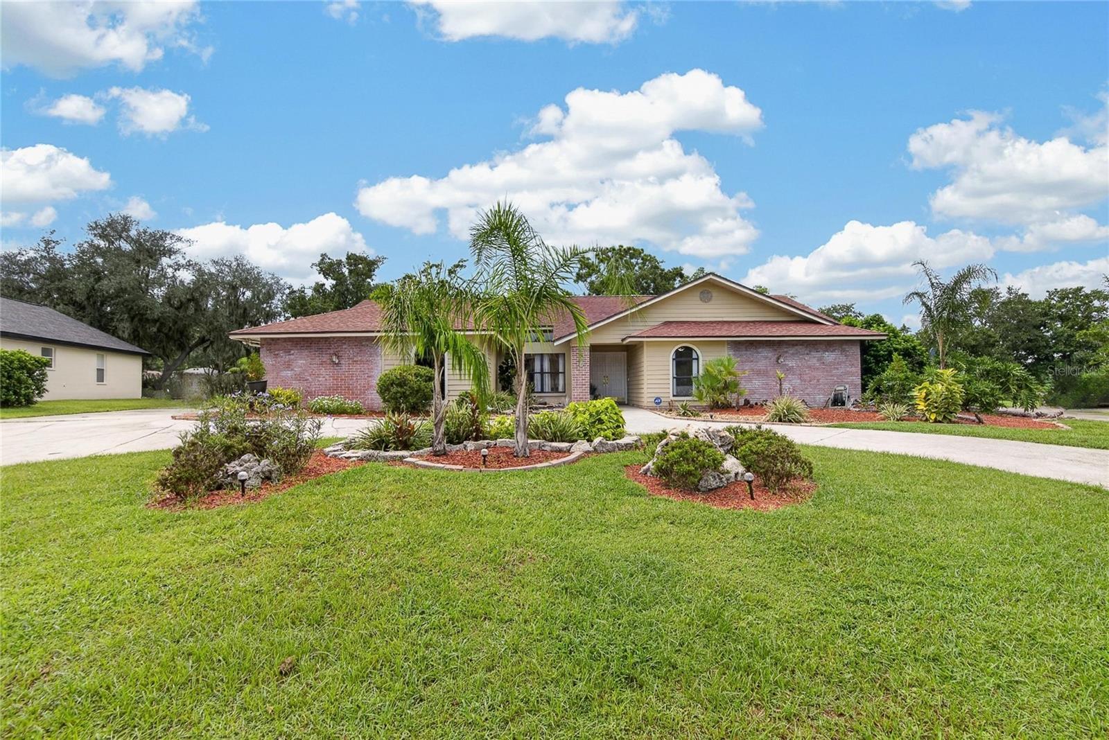 2814 HAMMOCK DRIVE