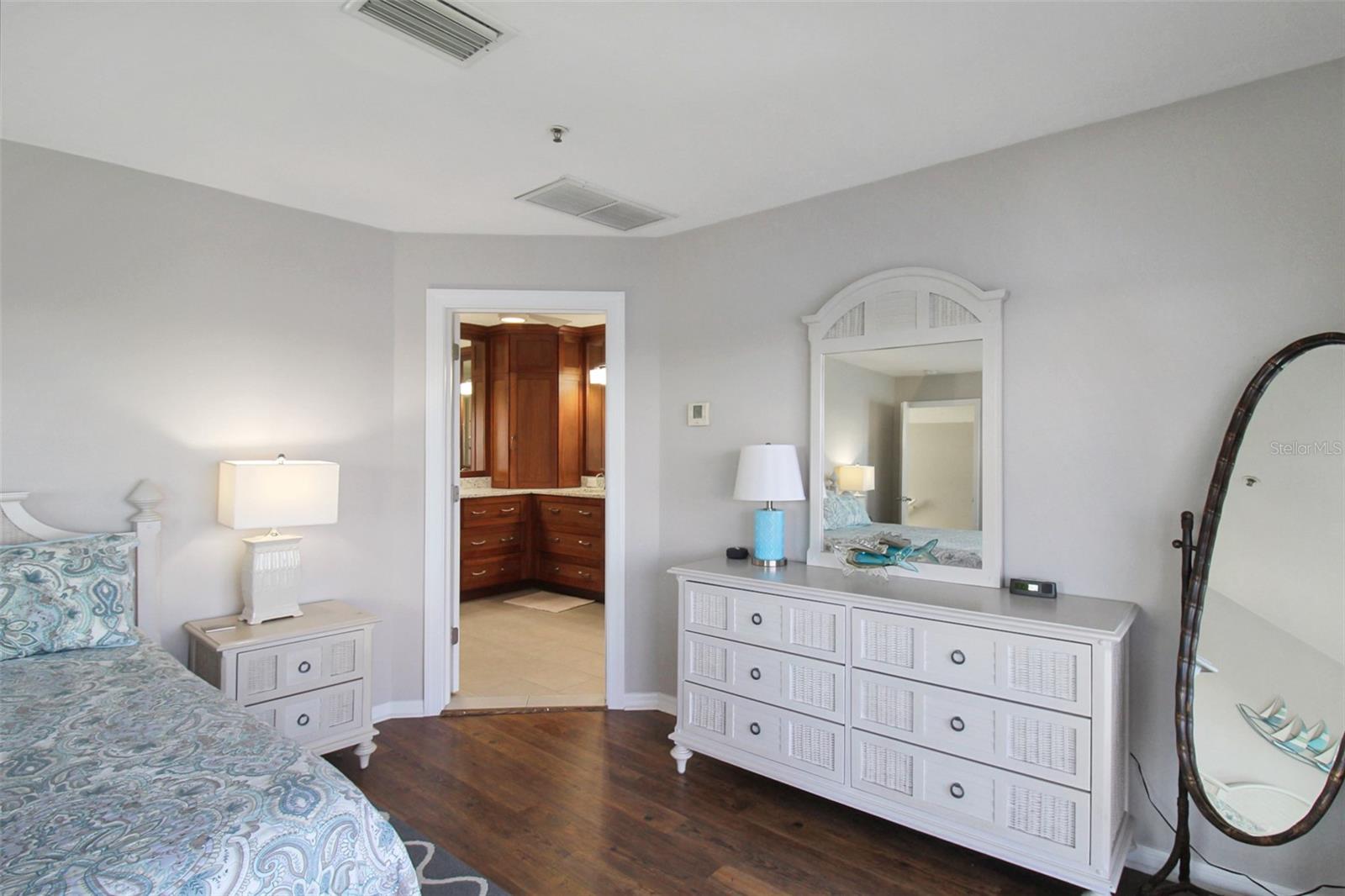 GULF & BAY CLUB BAYSIDE - Residential Lease