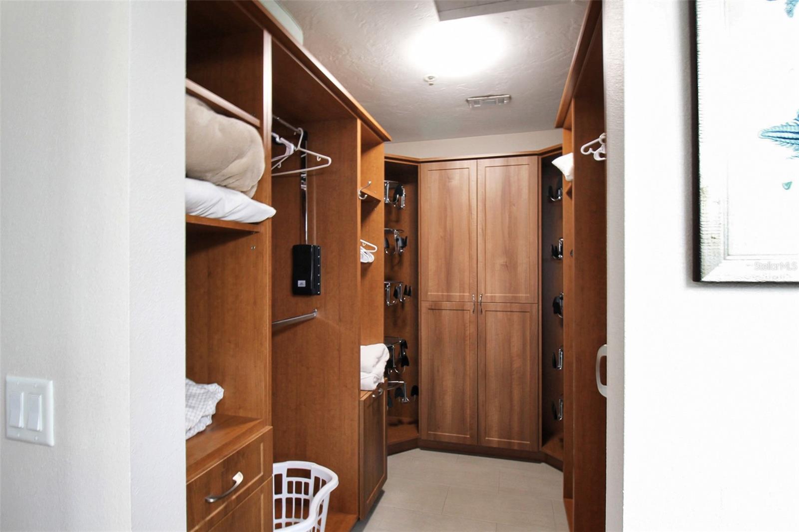 GULF & BAY CLUB BAYSIDE - Residential Lease