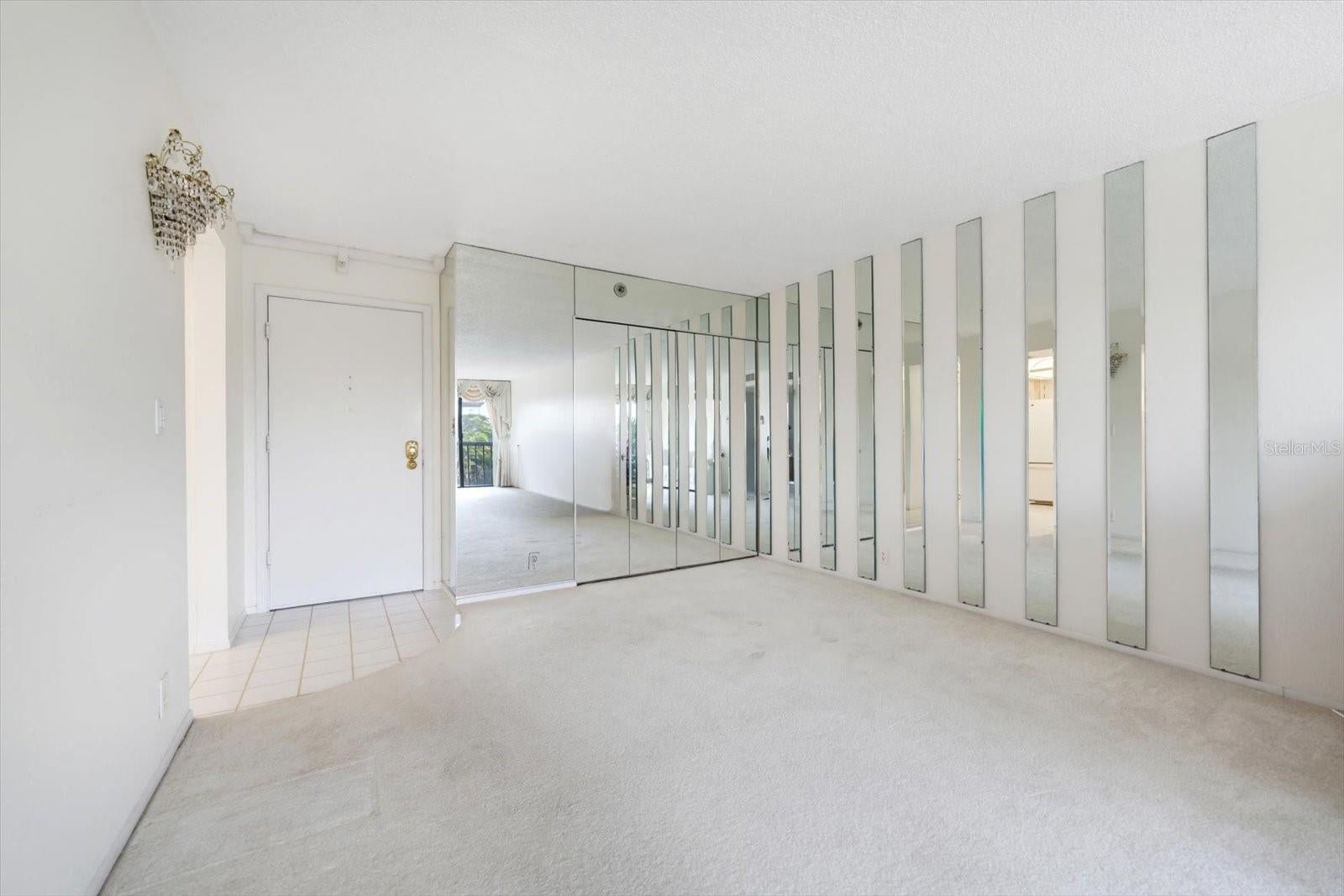 255 DOLPHIN POINT 307