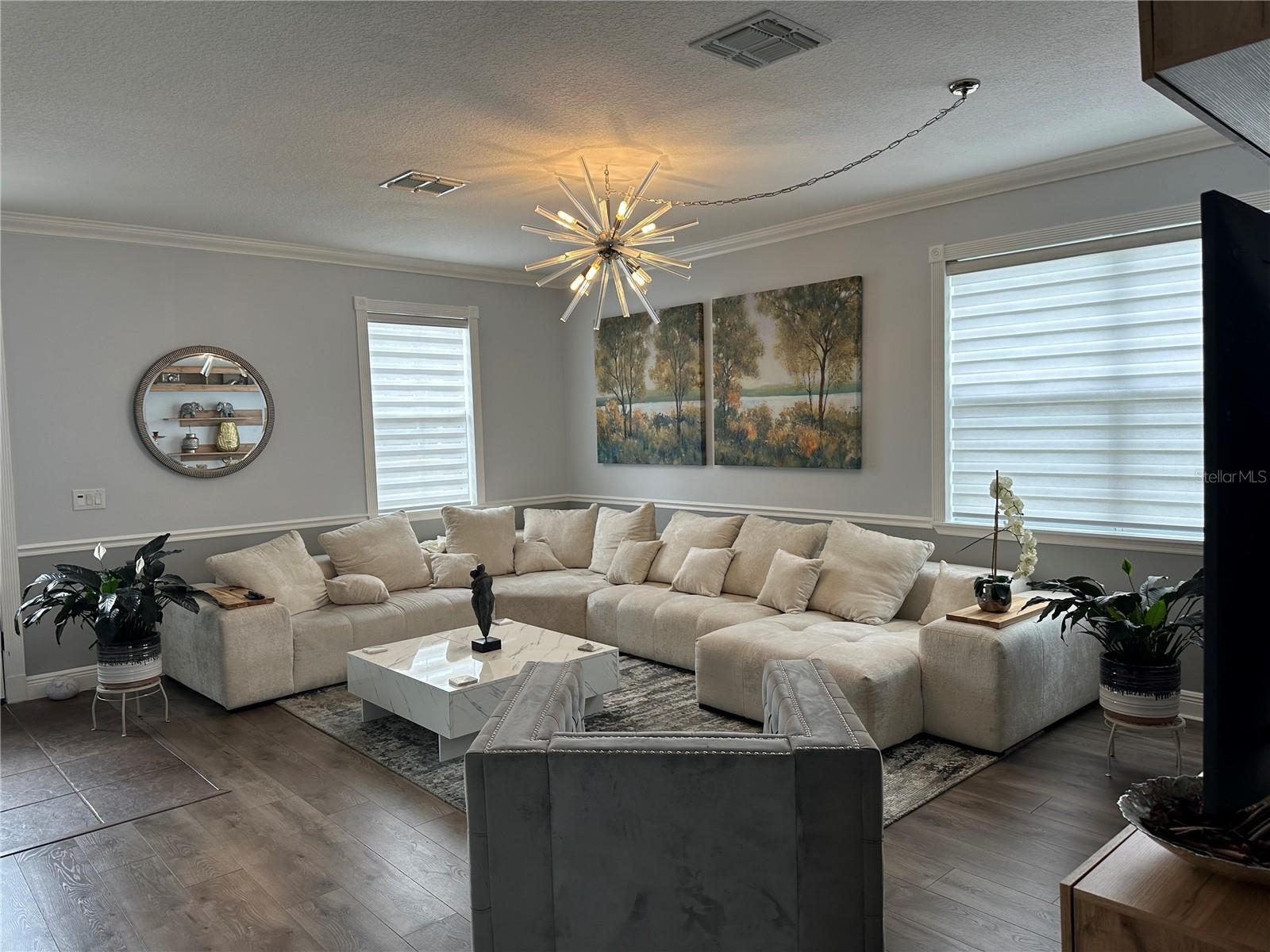 10018 CHORLTON CIRCLE