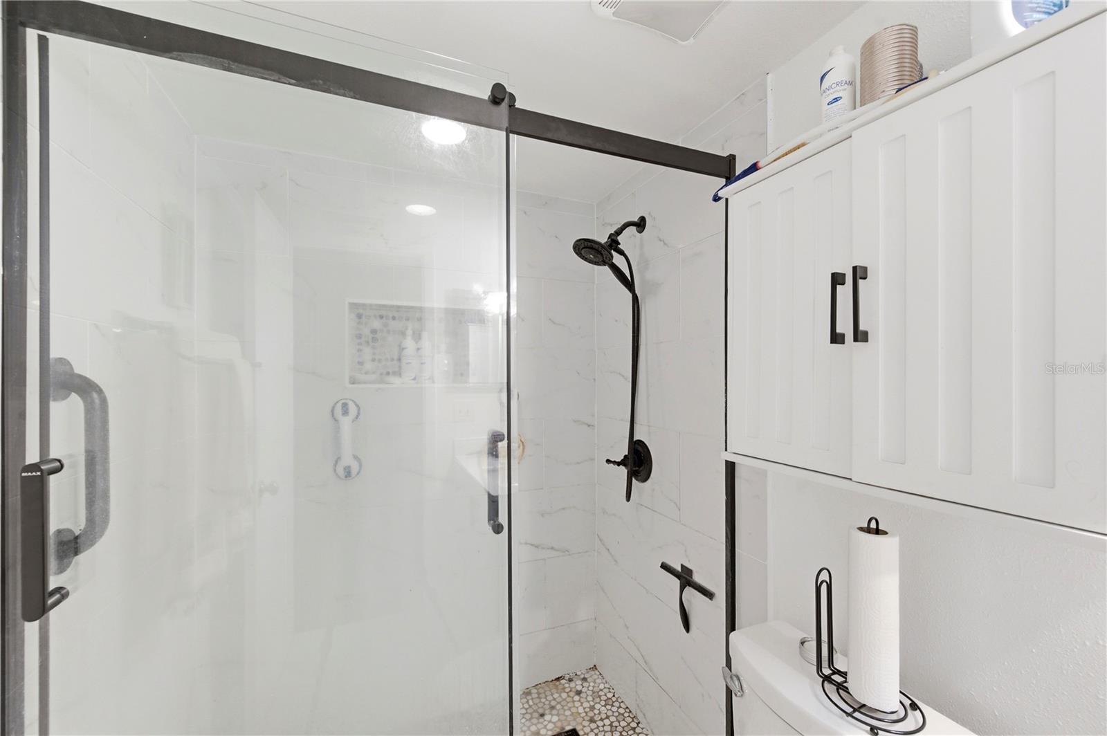 HAMMOCK PINE VILLAGE - Residential