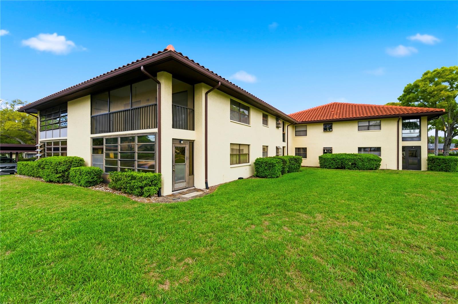 HAMMOCK PINE VILLAGE - Residential