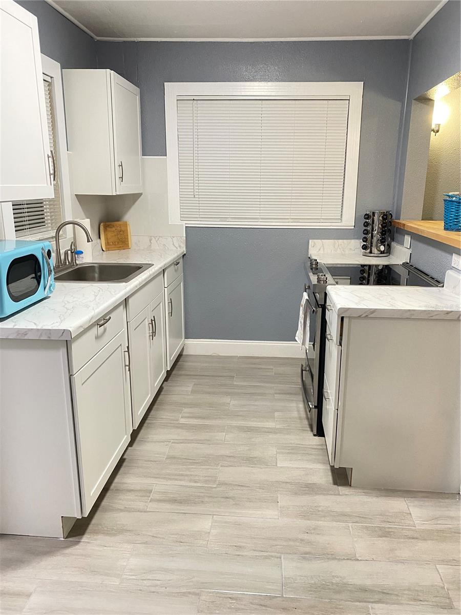 MACFARLANE PARK BLOCKS 11 THRU - Residential Lease