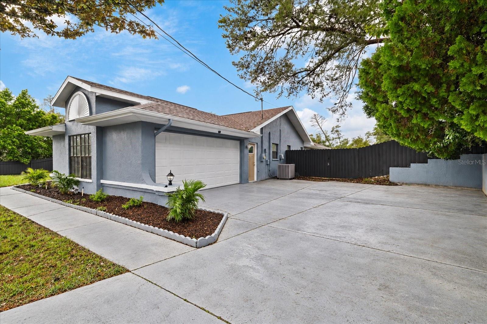 2599 GLENRIDGE DRIVE