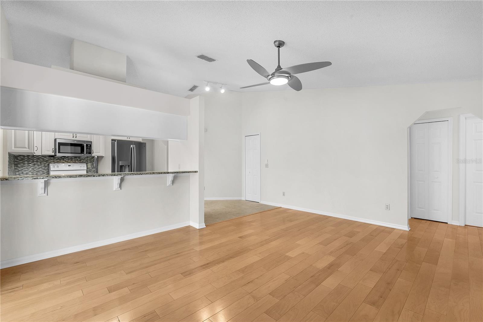 HIGHLAND RIDGE UNIT 1 - Residential