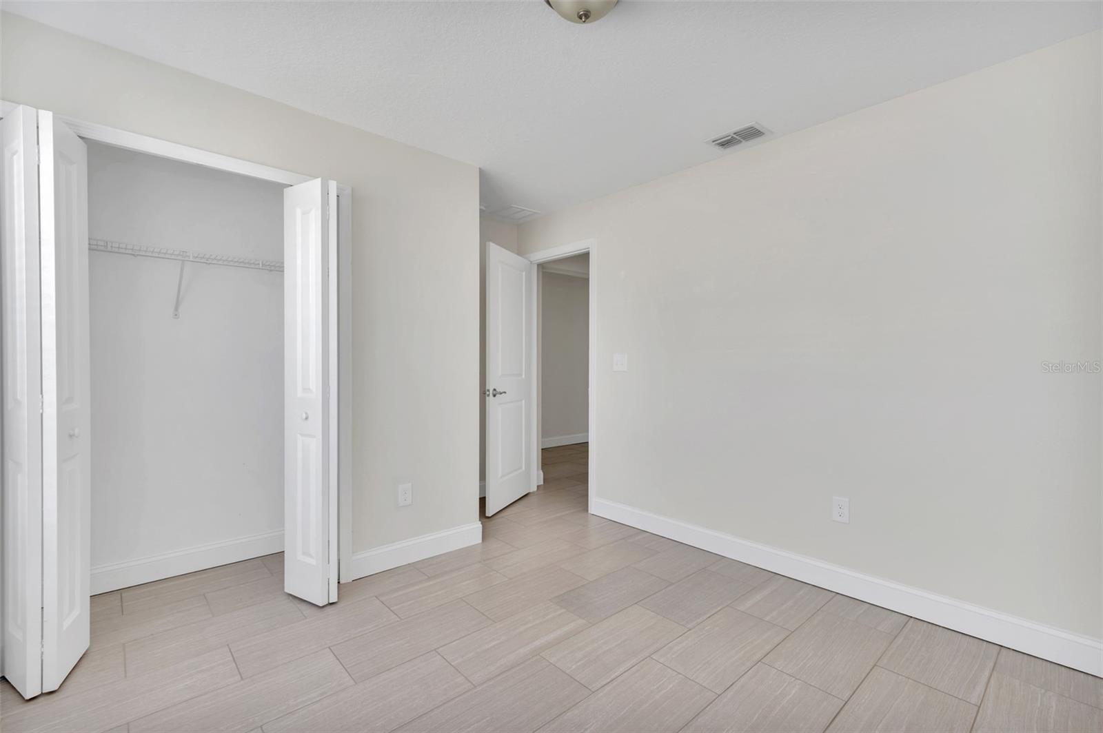 DELTONA LAKES UNIT 32 - Residential