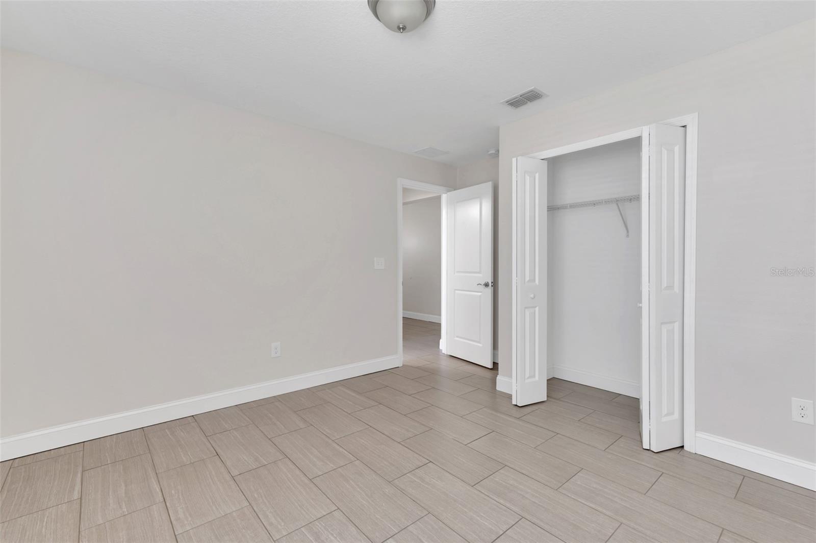 DELTONA LAKES UNIT 32 - Residential