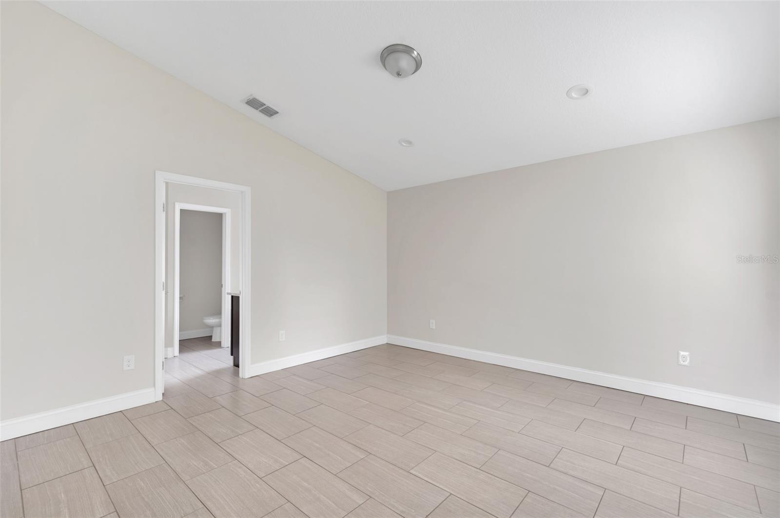 DELTONA LAKES UNIT 32 - Residential