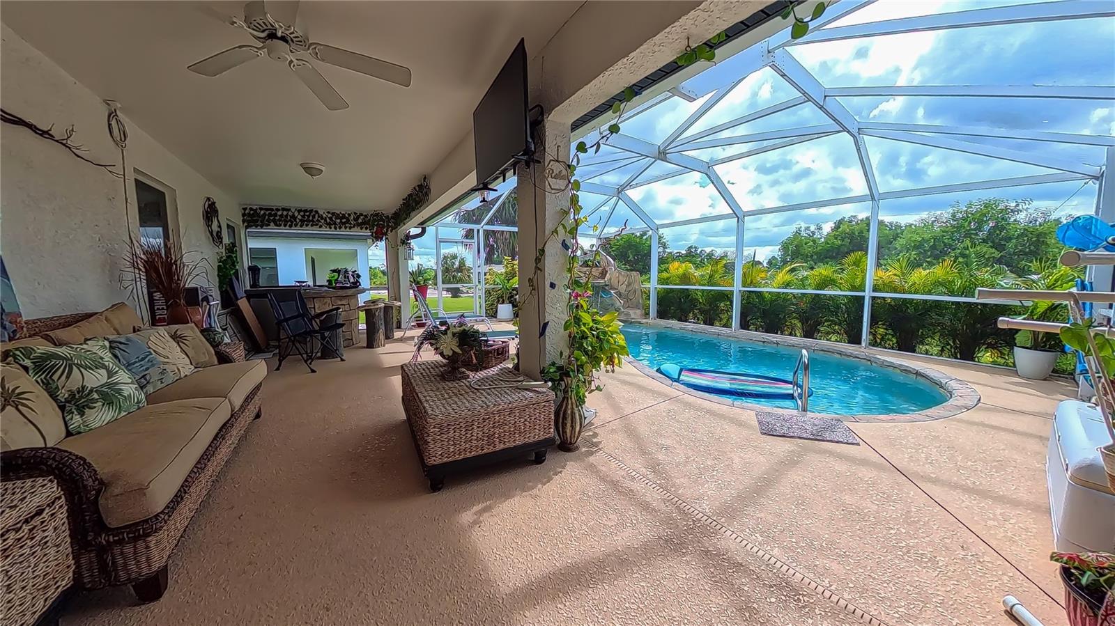 LEHIGH ACRES - Residential