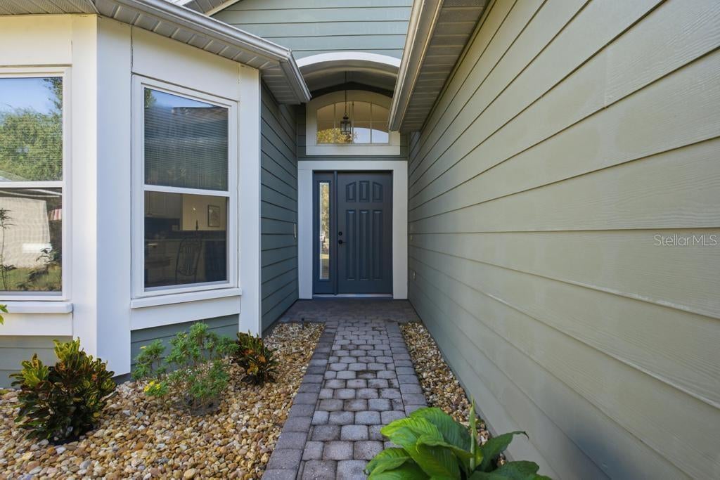 3017 E BEAUMONT LANE
