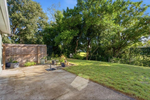 Tiny photo for 3017 E Beaumont Lane, Eustis, FL 32726 (MLS # G5119614)