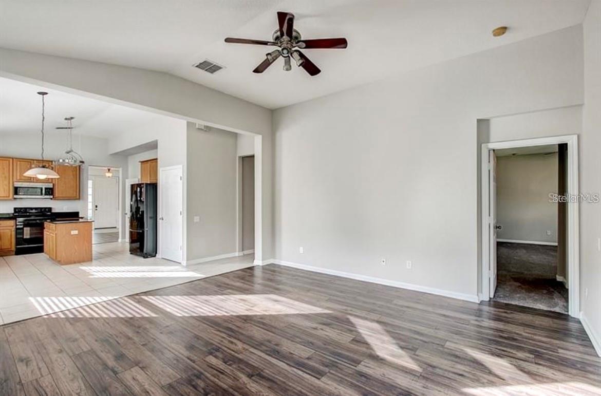 LAKES/WINDERMERE-PEACHTREE - Residential Lease