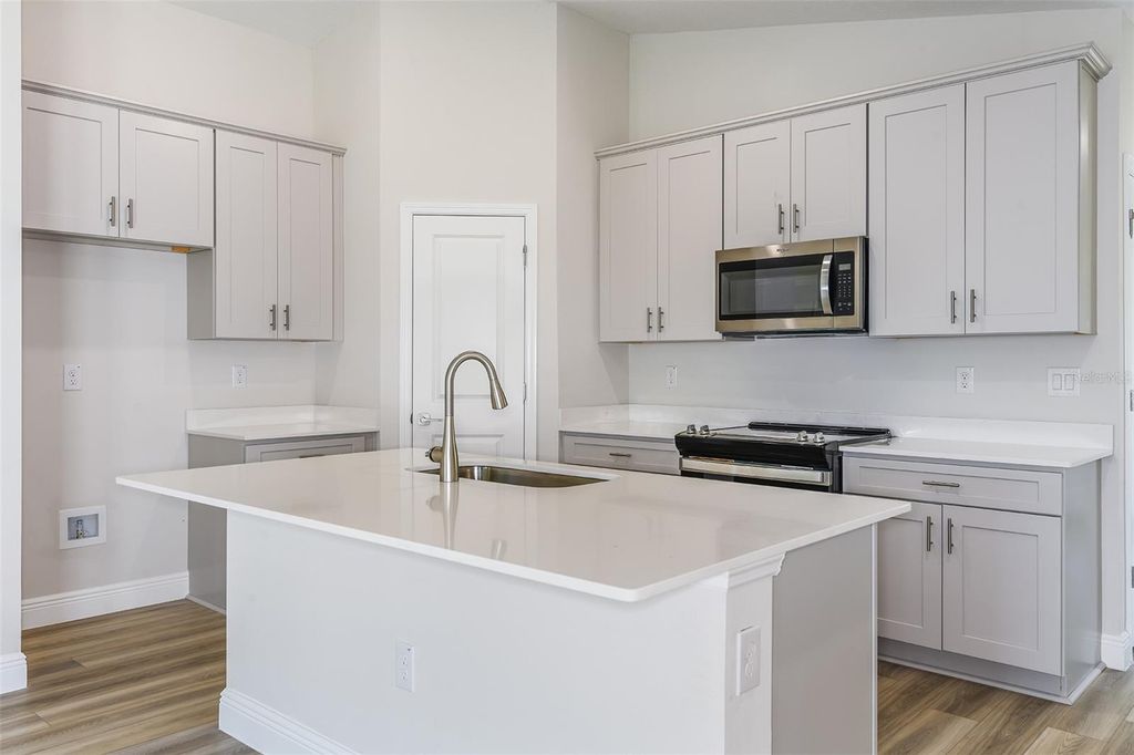 Photo of 6117 SW 96th Place, Ocala, FL 34476 (MLS # TB8508448)