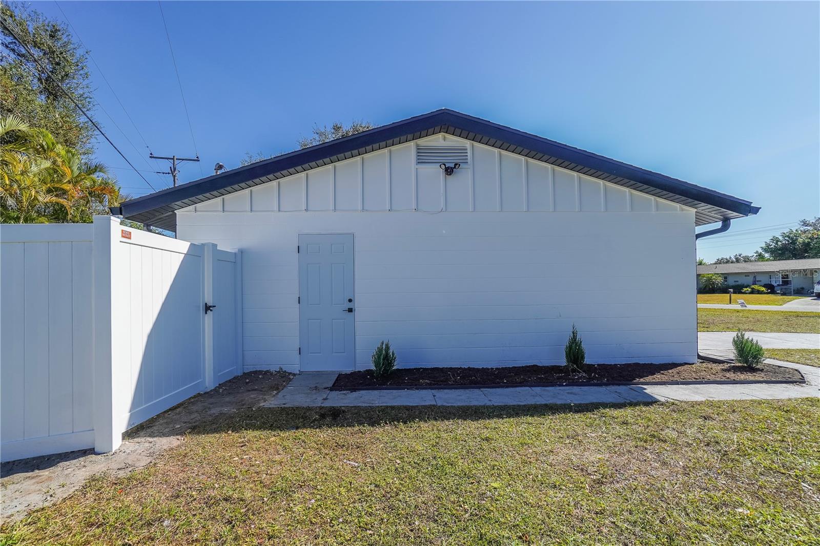 VENICE GARDENS - Residential
