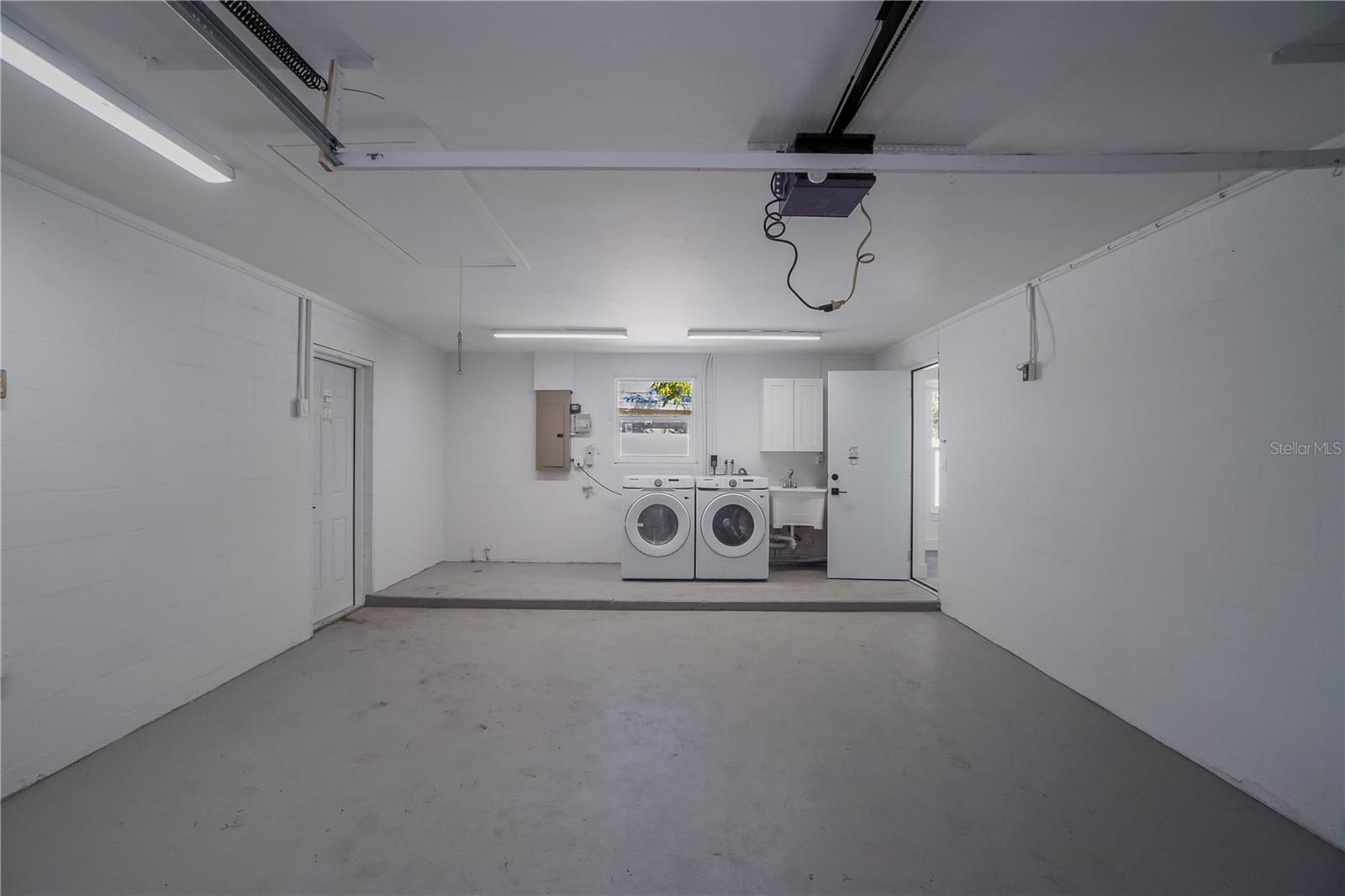 VENICE GARDENS - Residential