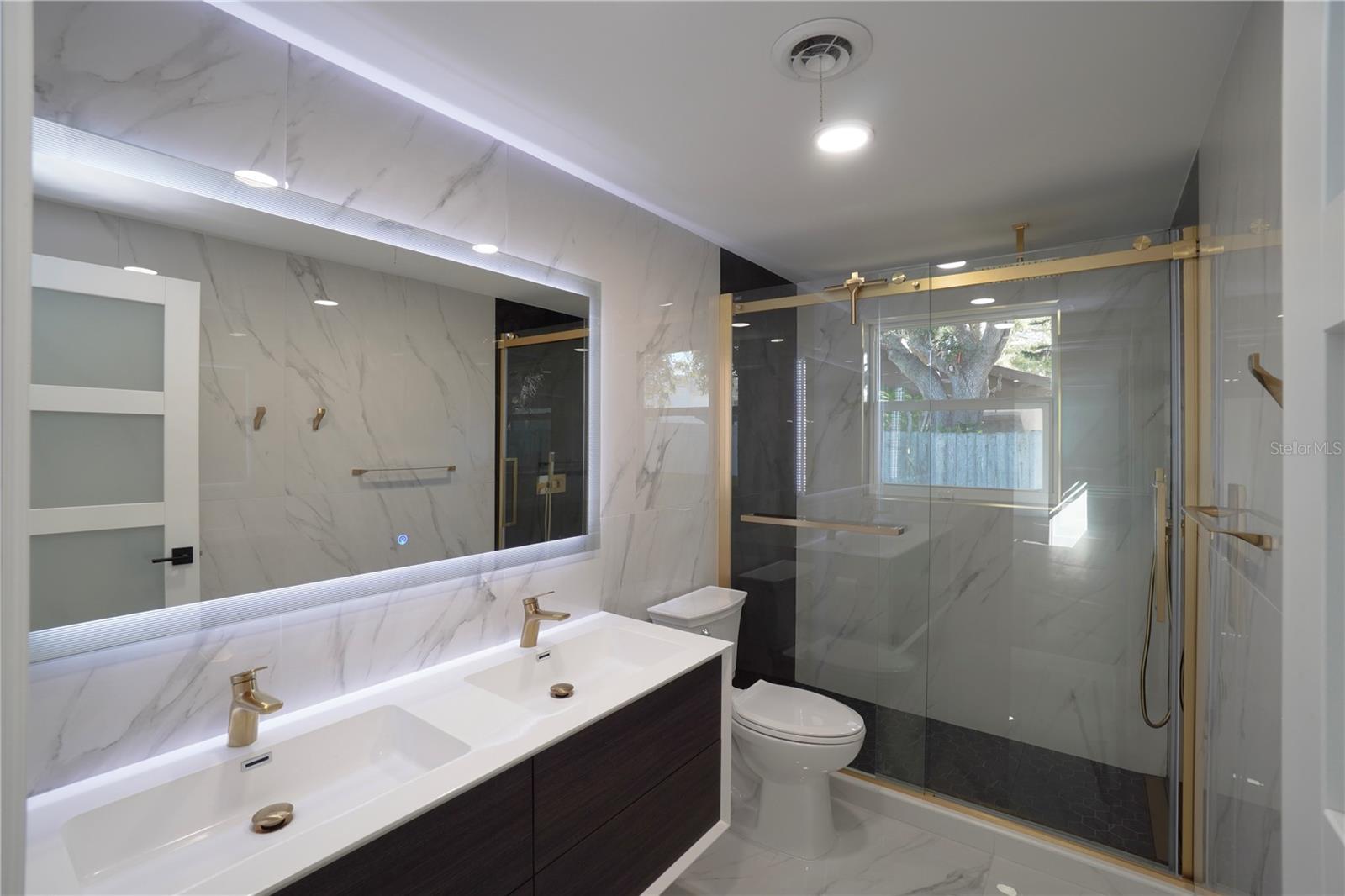 VENICE GARDENS - Residential