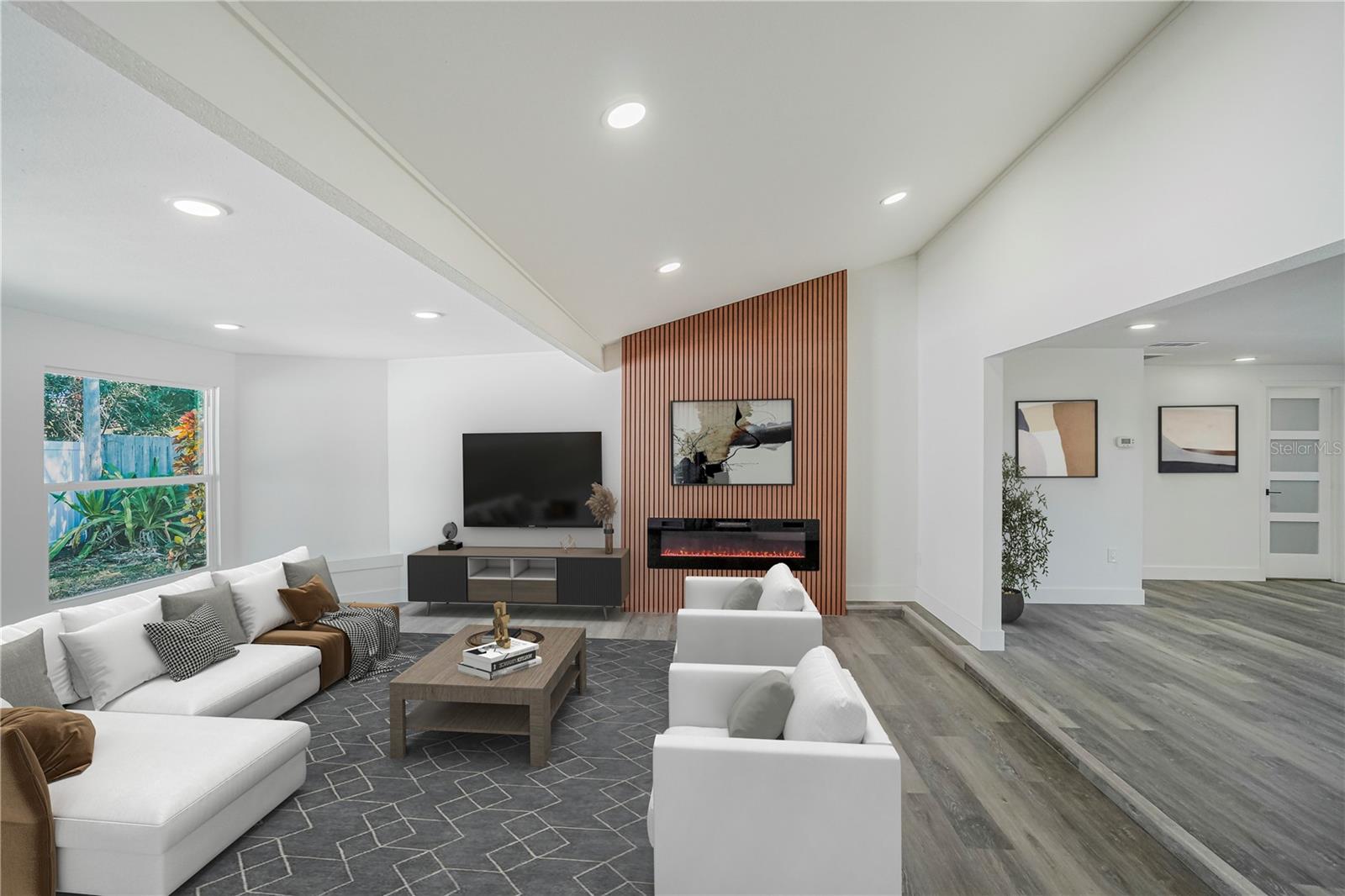 VENICE GARDENS - Residential